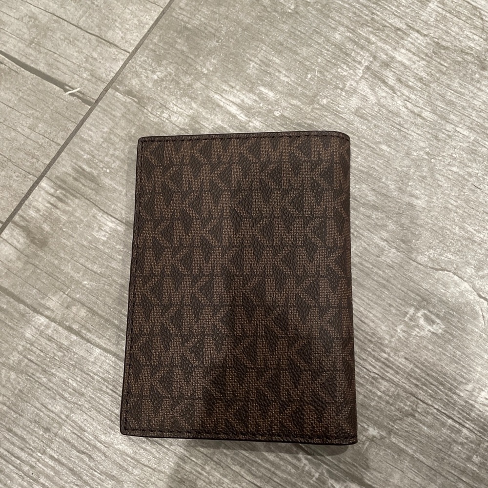 michael kors wallet